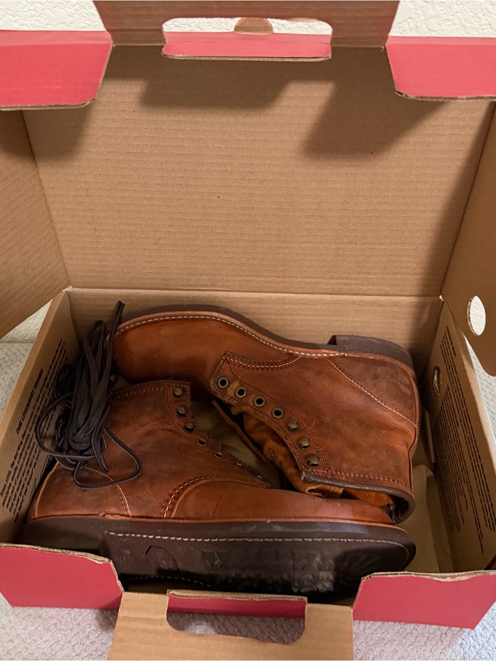 Men’s Red Wing Shoes Cognac Leather Lace-Up Work Boots. Size 8.